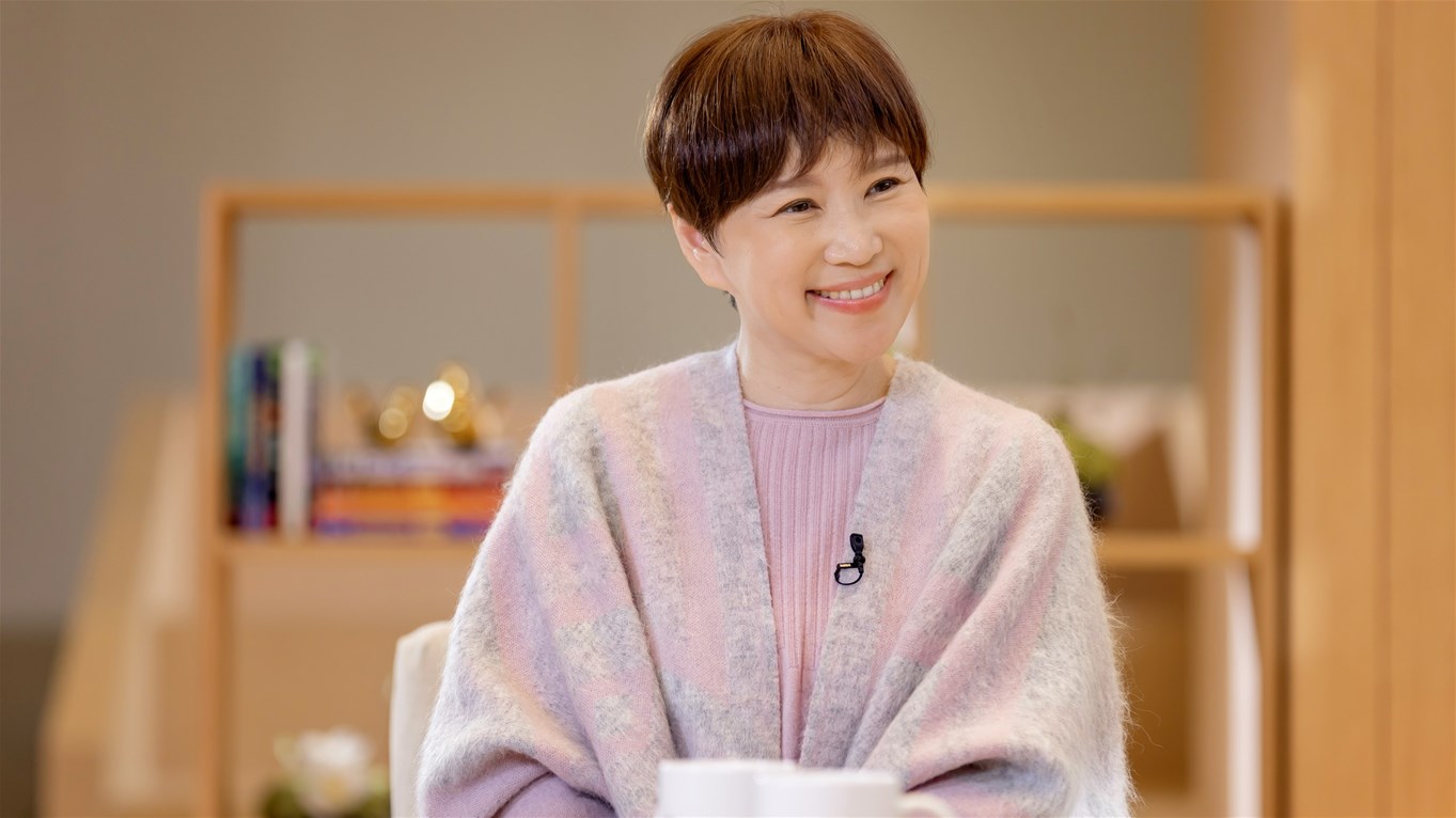 大地酒店年度文學講座壓軸場 金鐘獎主持人詹慶齡帶來《島讀臺灣》深度閱讀分享